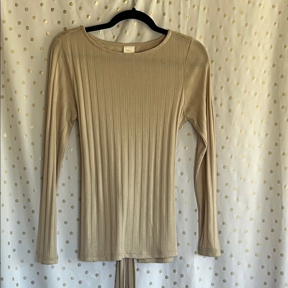 H&M Beige Ribbed Long Sleeve Blouse - Picture 1 of 14